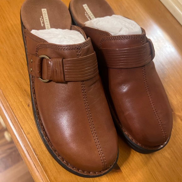 Clarks Shoes - Brand new Clarks Women's Cligs 👠. O
